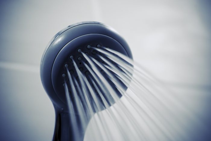 Agua limpia para duchas